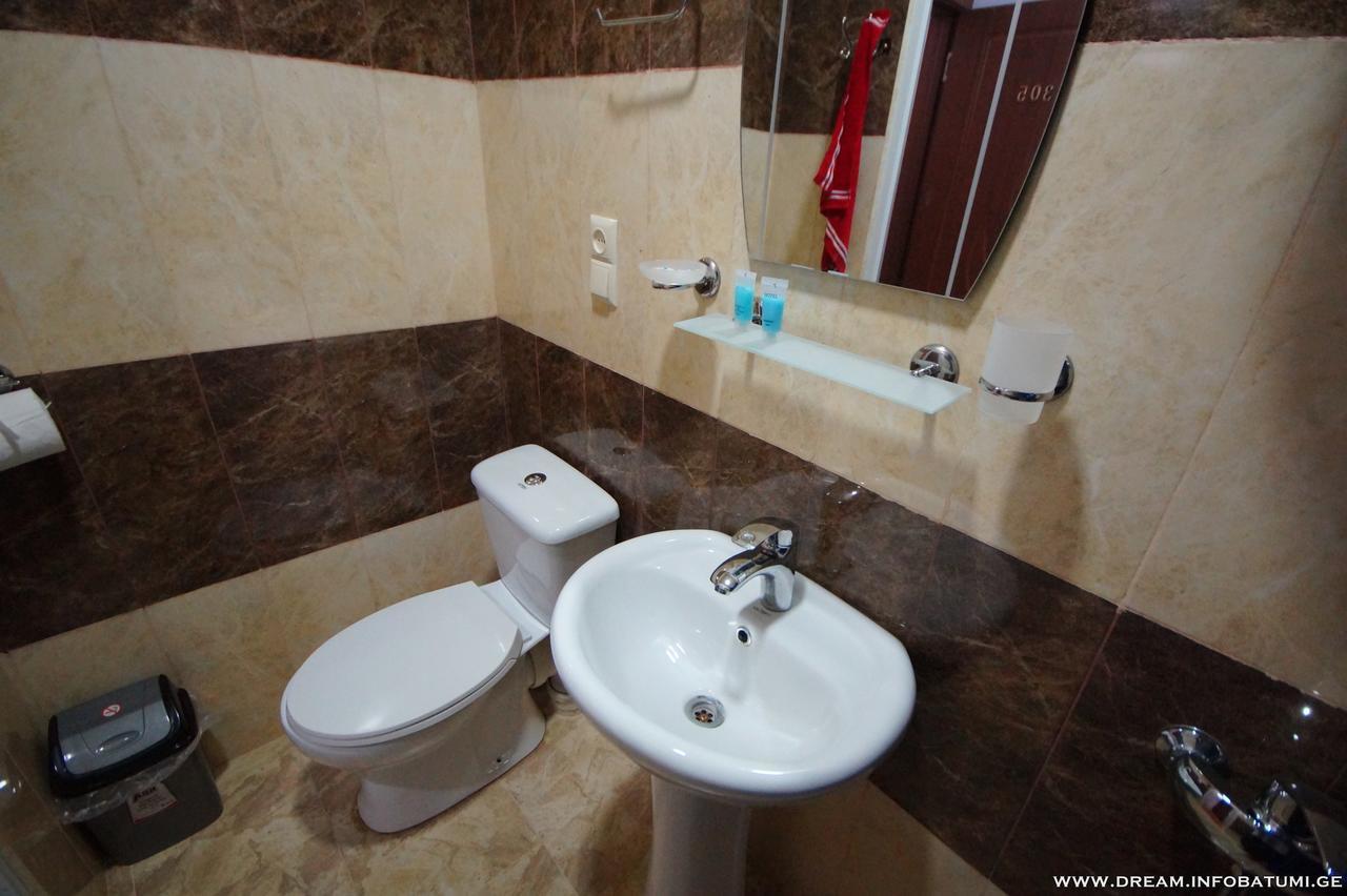 באטומי Dream Hotel מראה חיצוני תמונה